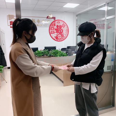 揭露：新奥2025最新资料大全挂牌又2025港澳正版资料,高速响应方案解析-谨防误导性宣传
